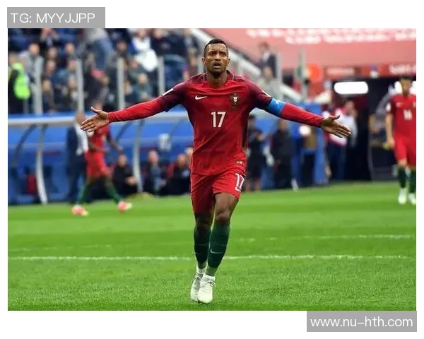 四大顶级足球球星的传奇之路与辉煌成就全景解析 四大顶级足球球星的传奇之路与辉煌成就全景解析